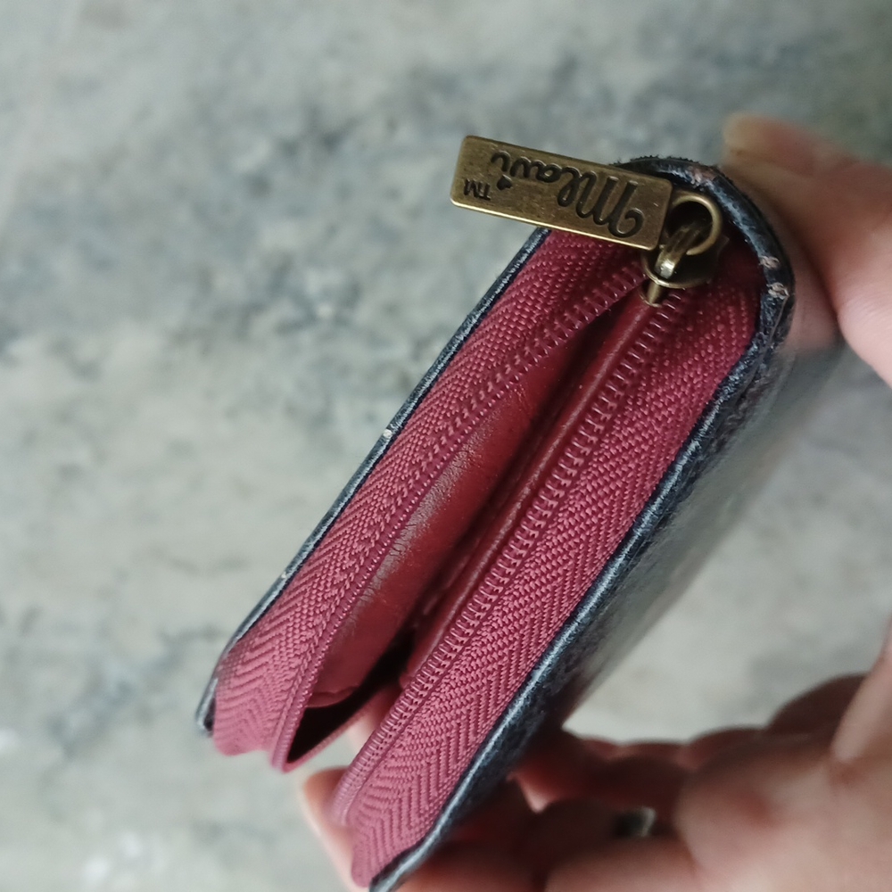 Wallet - Picture 3 of 16